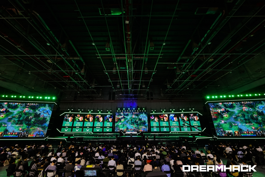 阿斯：法国对阵以色列的比赛马克龙将现场观战.